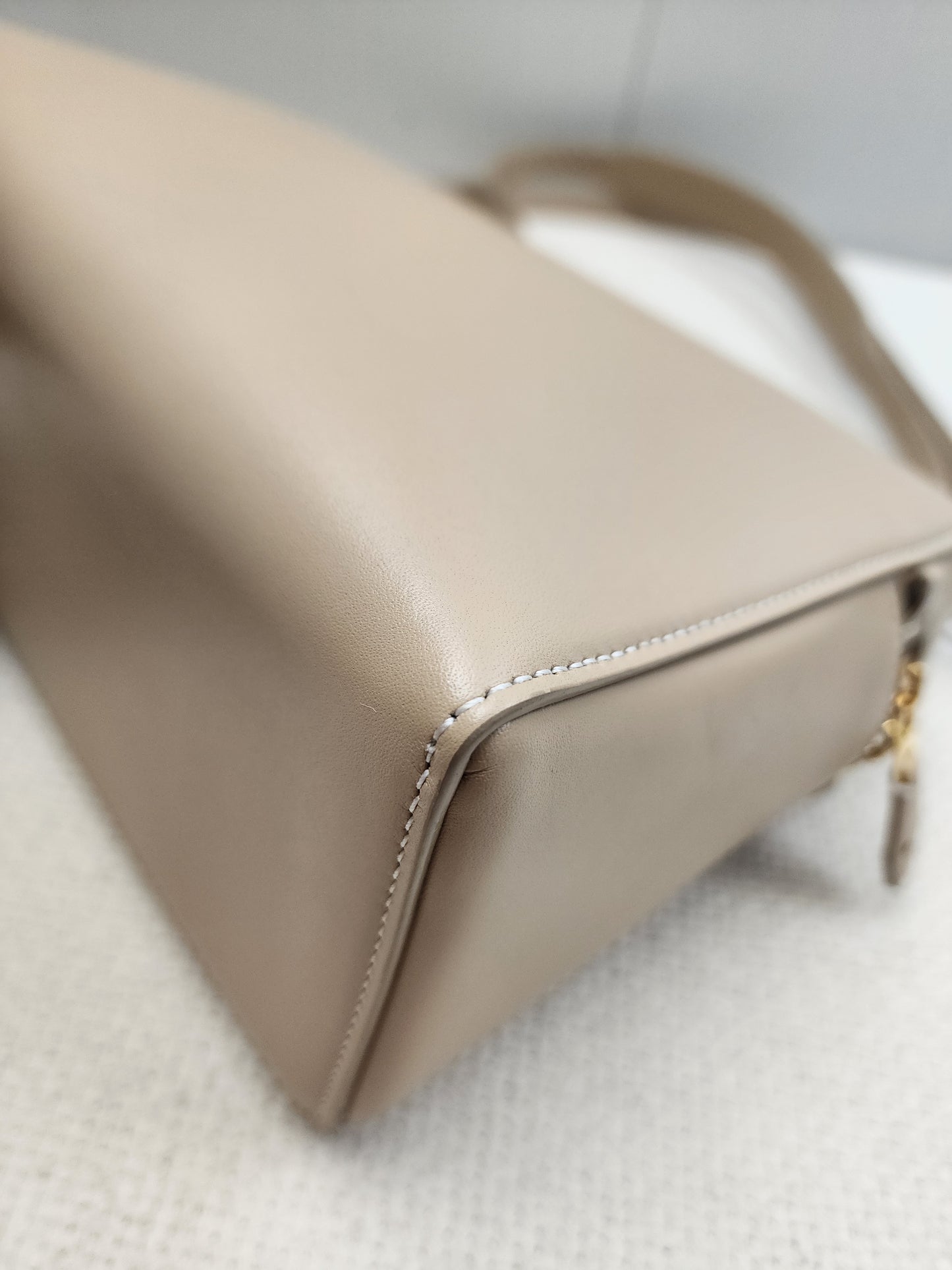 Loro Piana Linen Calf Creamed Honey Extra Pocket L27
