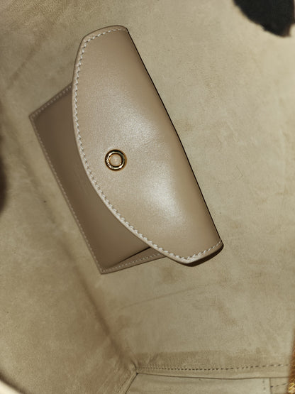 Loro Piana Linen Calf Creamed Honey Extra Pocket L27
