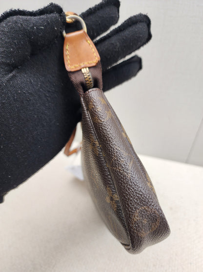 LV Monogram Vintage Pochette