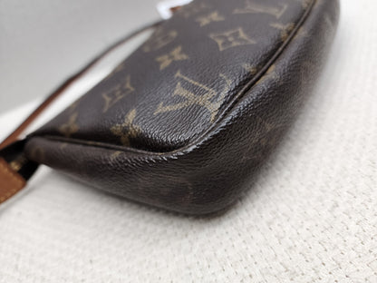 LV Monogram Vintage Pochette