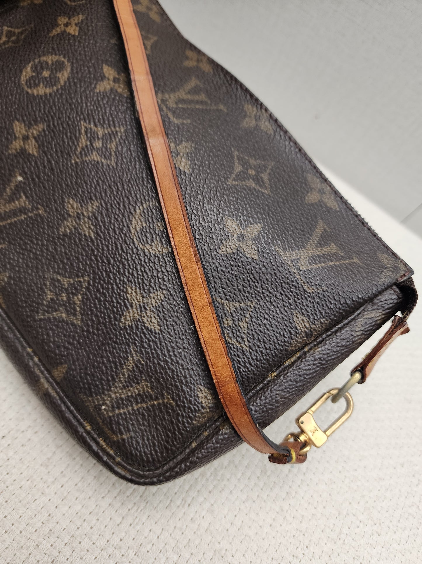 LV Monogram Vintage Pochette