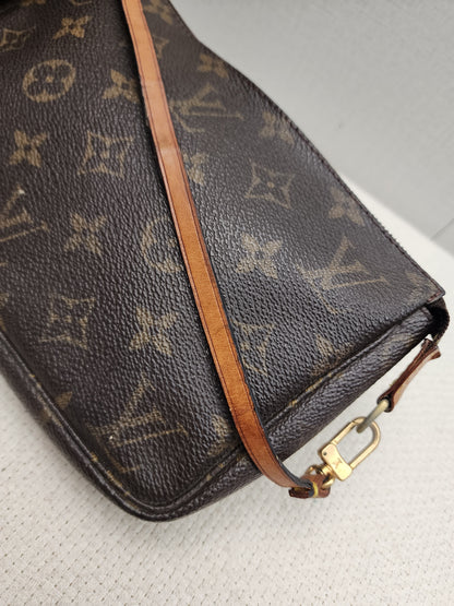 LV Monogram Vintage Pochette