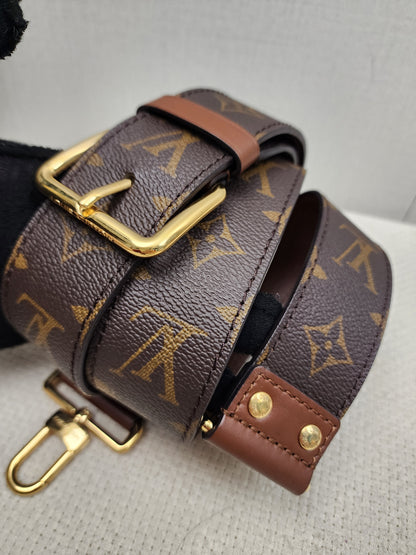 LV Reverse Monogram Papillon Trunk