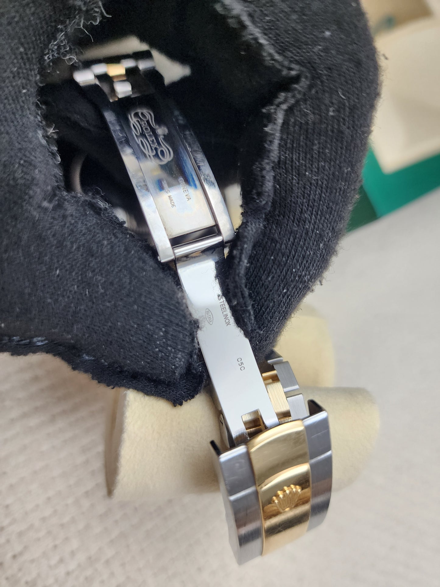 Rolex Black 18K Gold x Steel Datejust 41mm Auto Watch 126333-0006