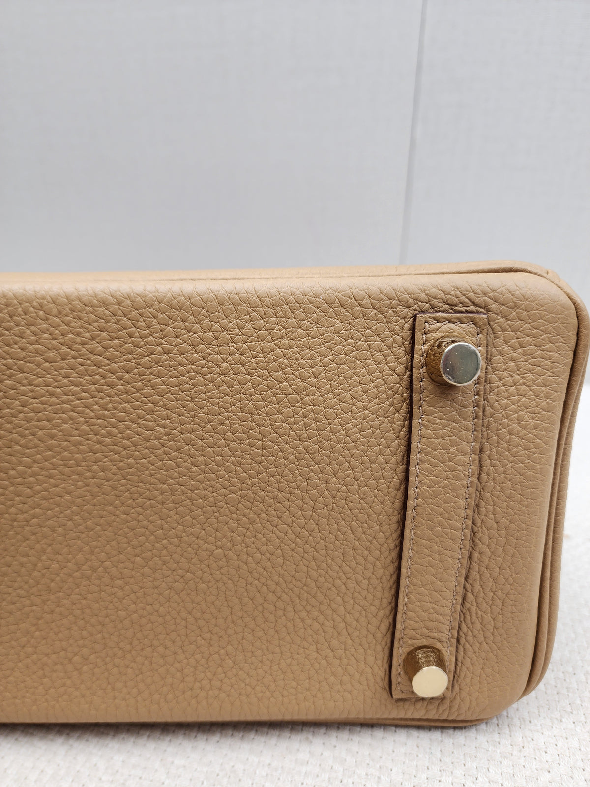 Hermes Biscuit Togo Birkin 25 (GHW)