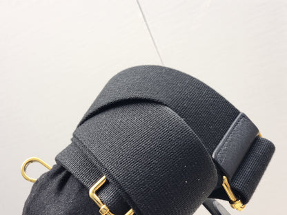 Hermes Black Evelyne PM (GHW)