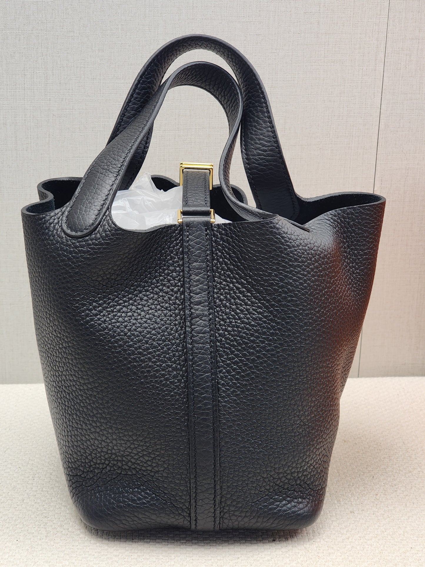 Hermes Noir Picotin 18 (GHW)