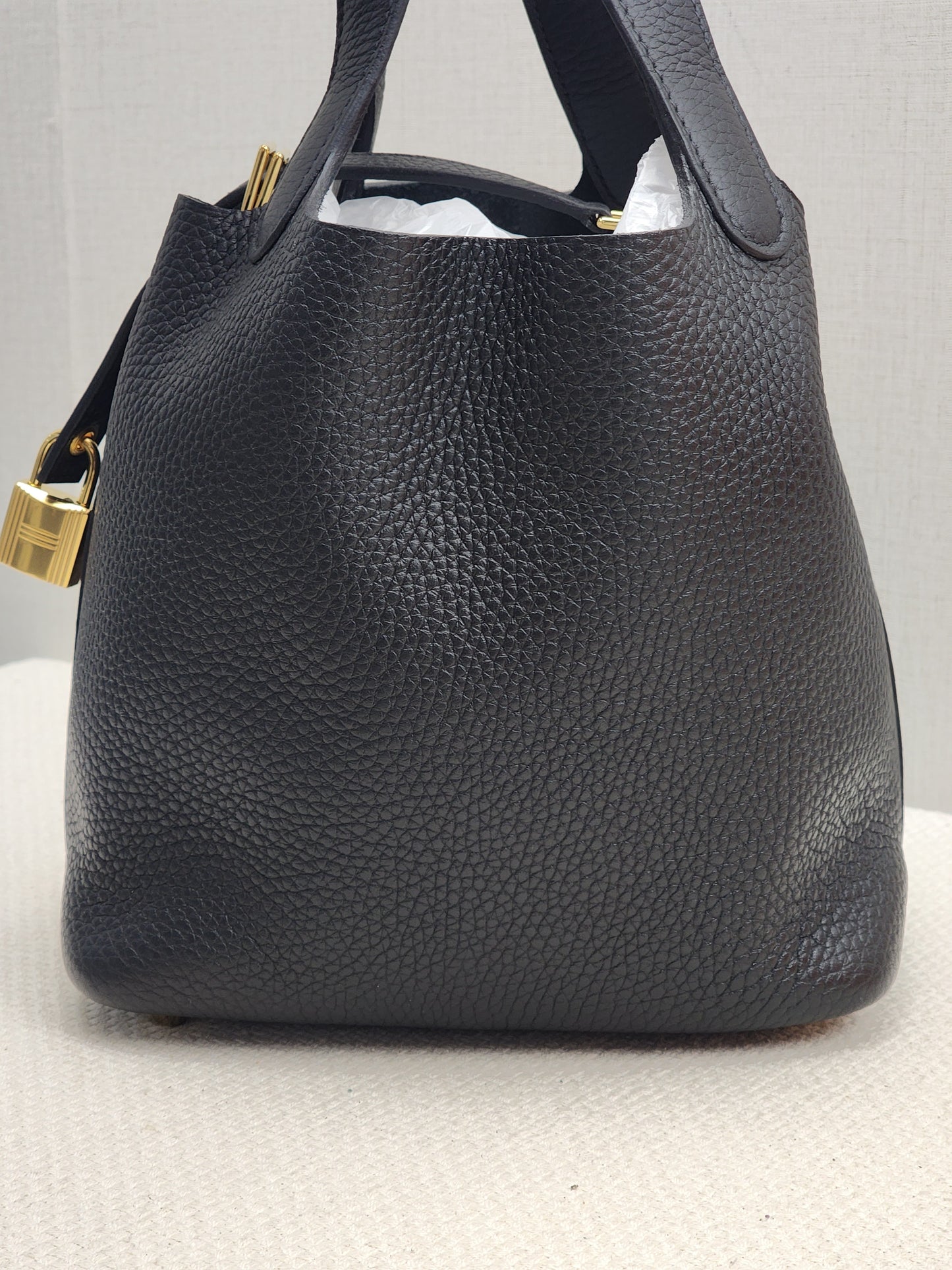 Hermes Noir Picotin 18 (GHW)