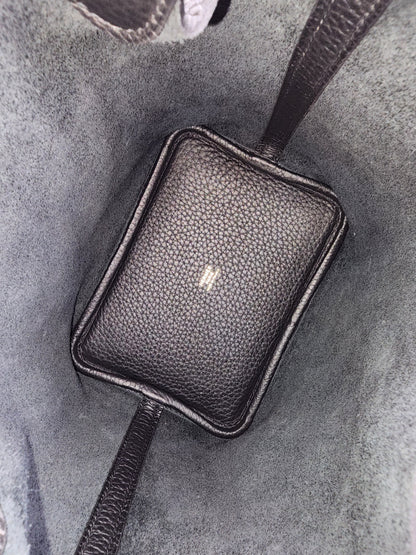 Hermes Noir Picotin 18 (GHW)