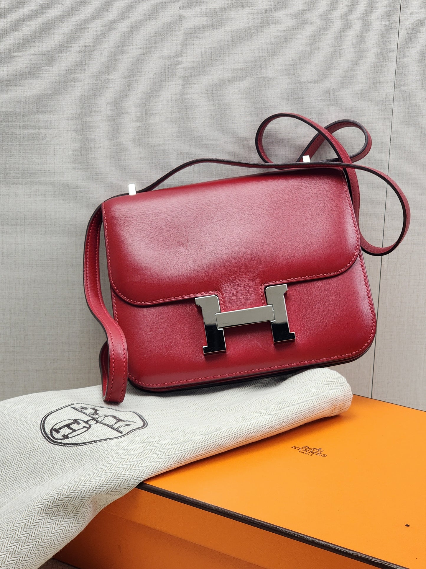 Hermes Rouge Vif Mini Constance (PHW)
