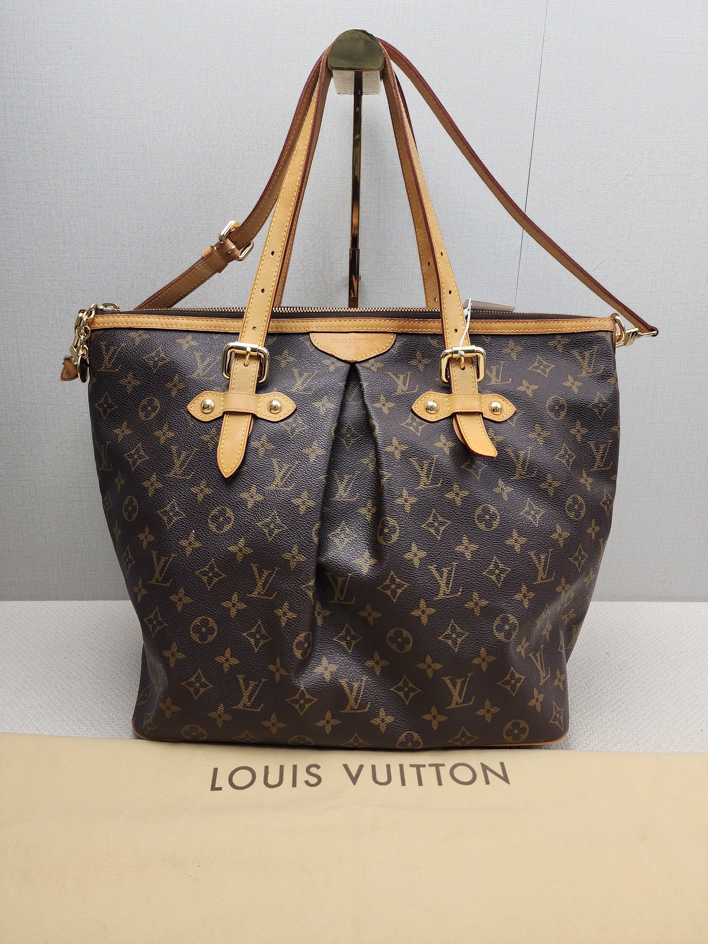 LV Monogram Palermo GM