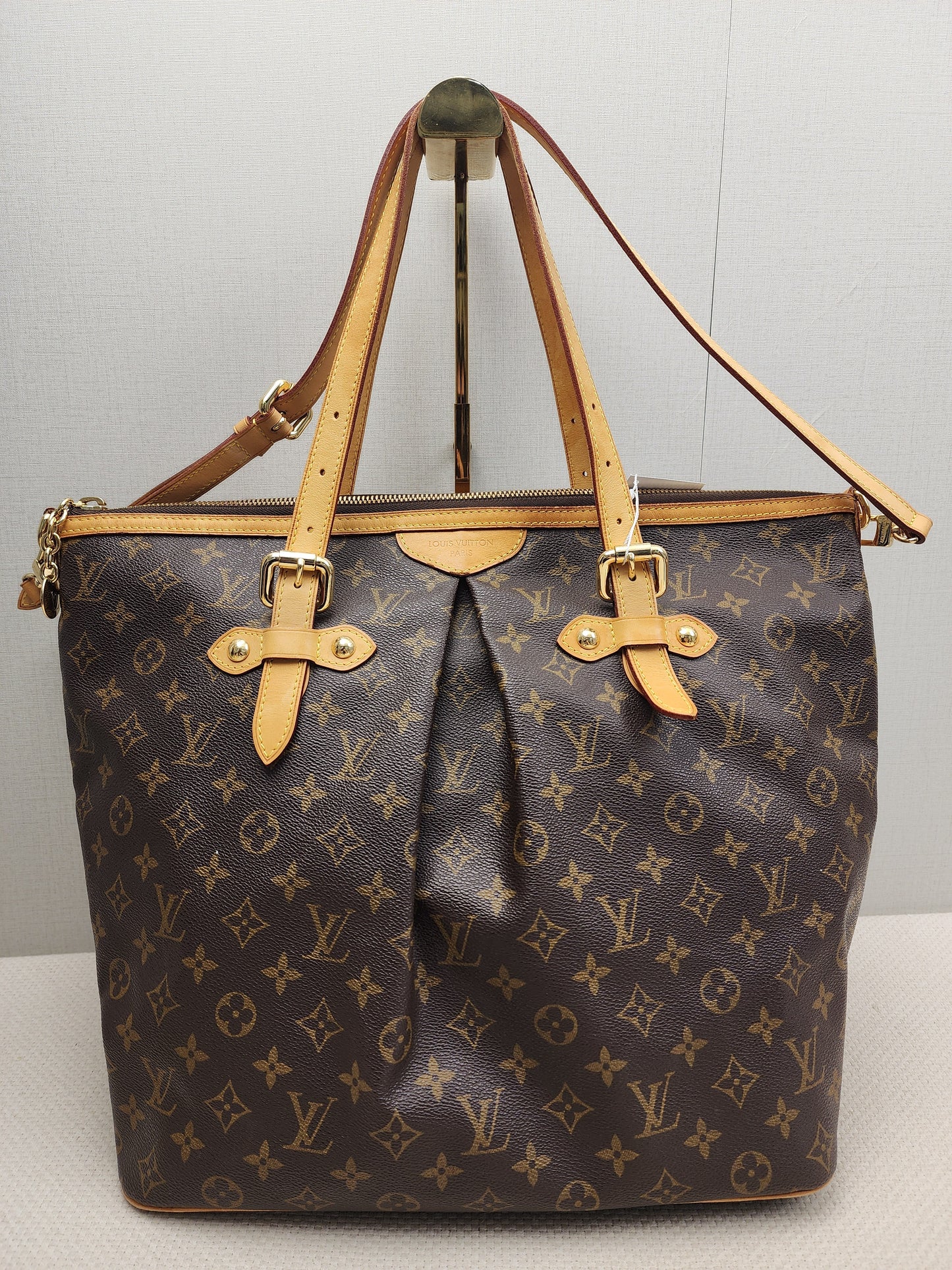 LV Monogram Palermo GM