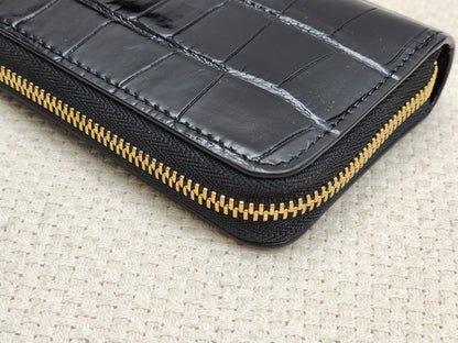 Chanel Black Croc Embossed Zippy Card Holder (GHW)