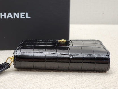Chanel Black Croc Embossed Zippy Card Holder (GHW)