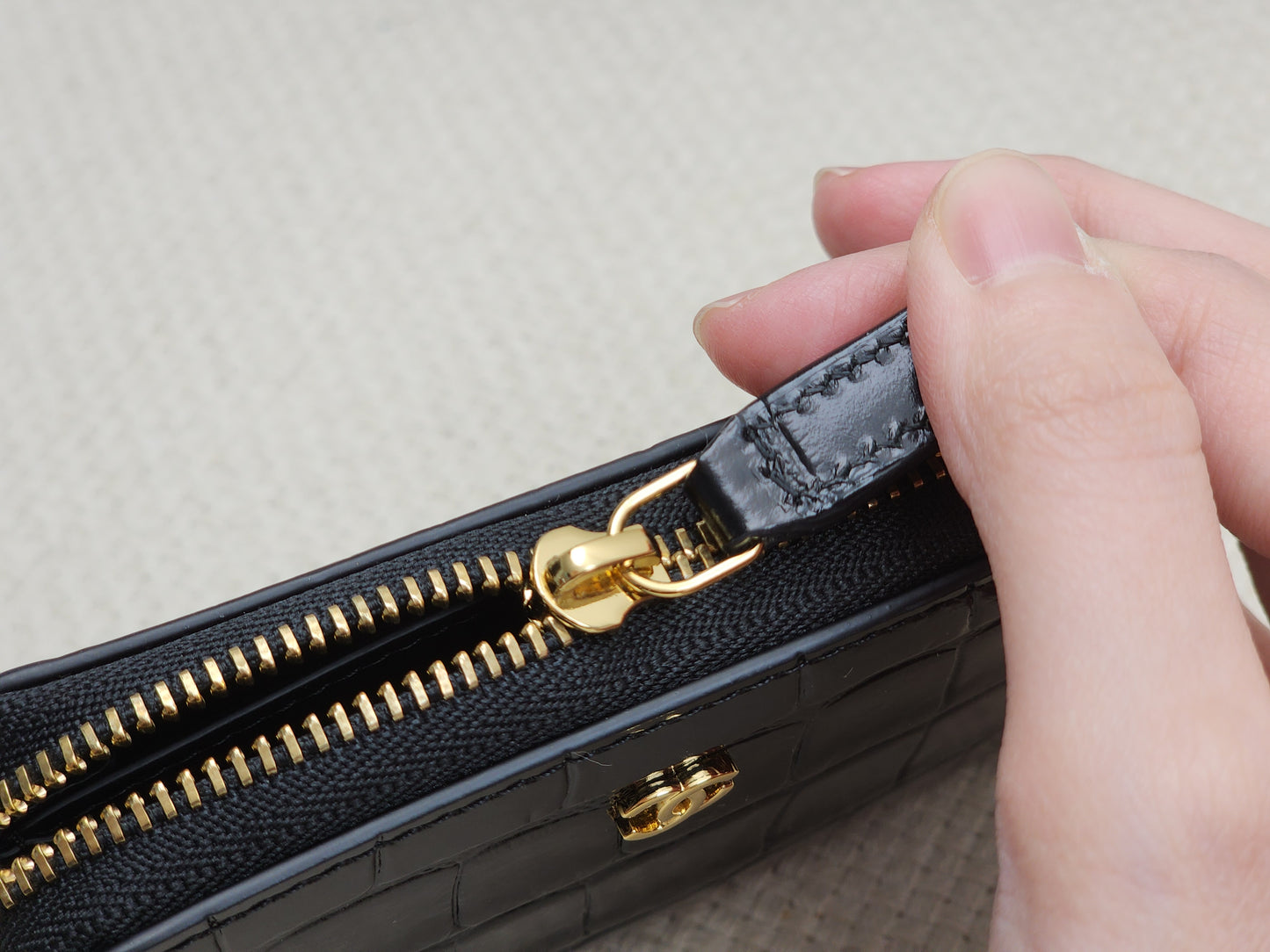 Chanel Black Croc Embossed Zippy Card Holder (GHW)