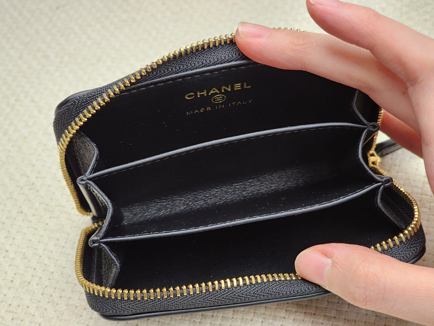 Chanel Black Croc Embossed Zippy Card Holder (GHW)