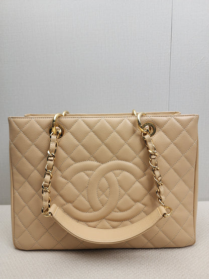 Chanel Beige Caviar GST (GHW)