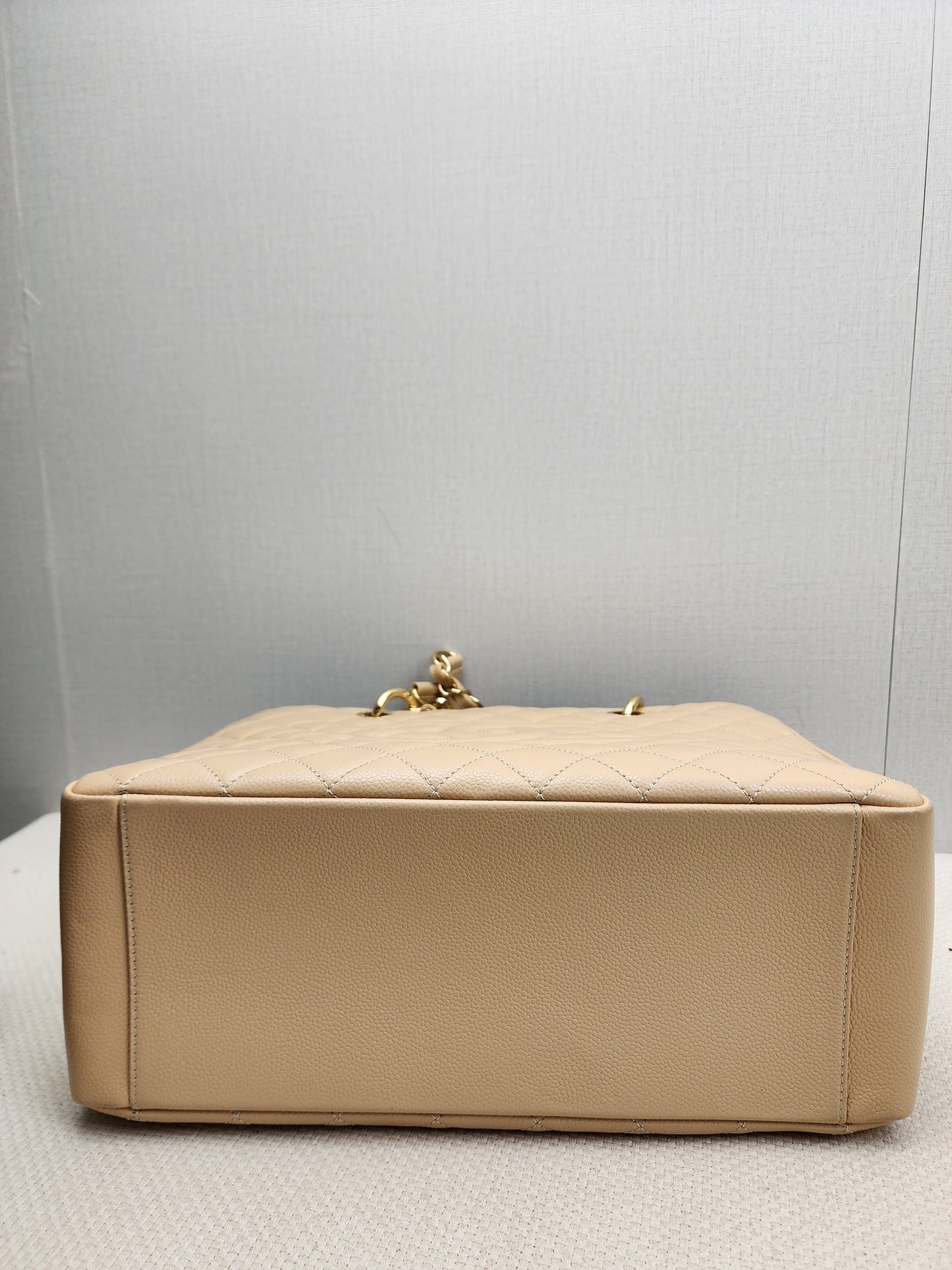 Chanel Beige Caviar GST (GHW)