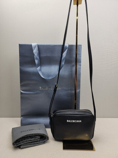 Balenciaga Black Calfskin Everyday Camera Bag