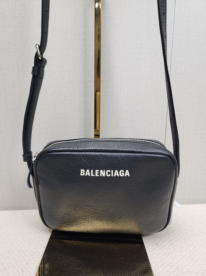 Balenciaga Black Calfskin Everyday Camera Bag