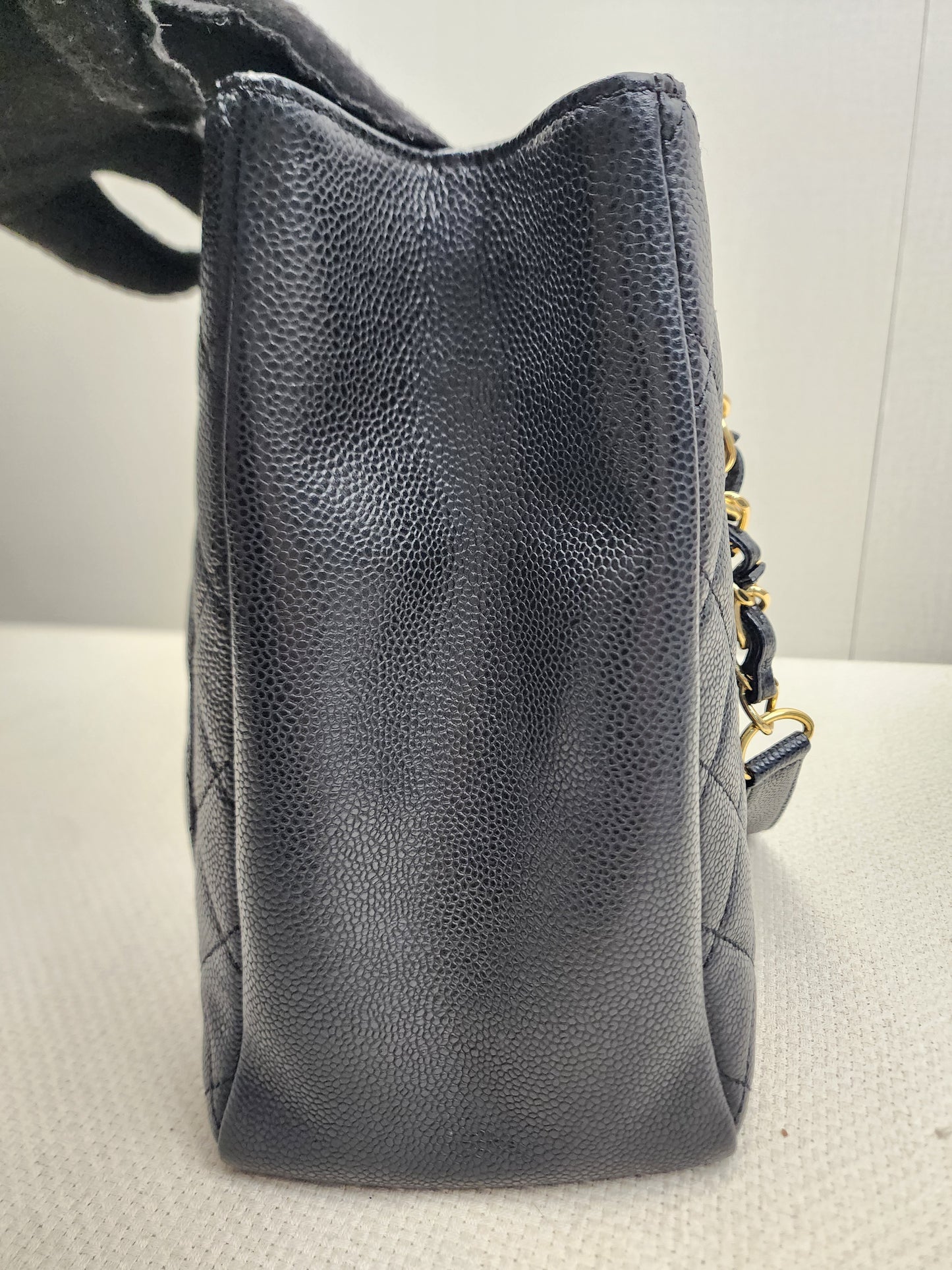 Chanel Black Caviar GST (GHW)