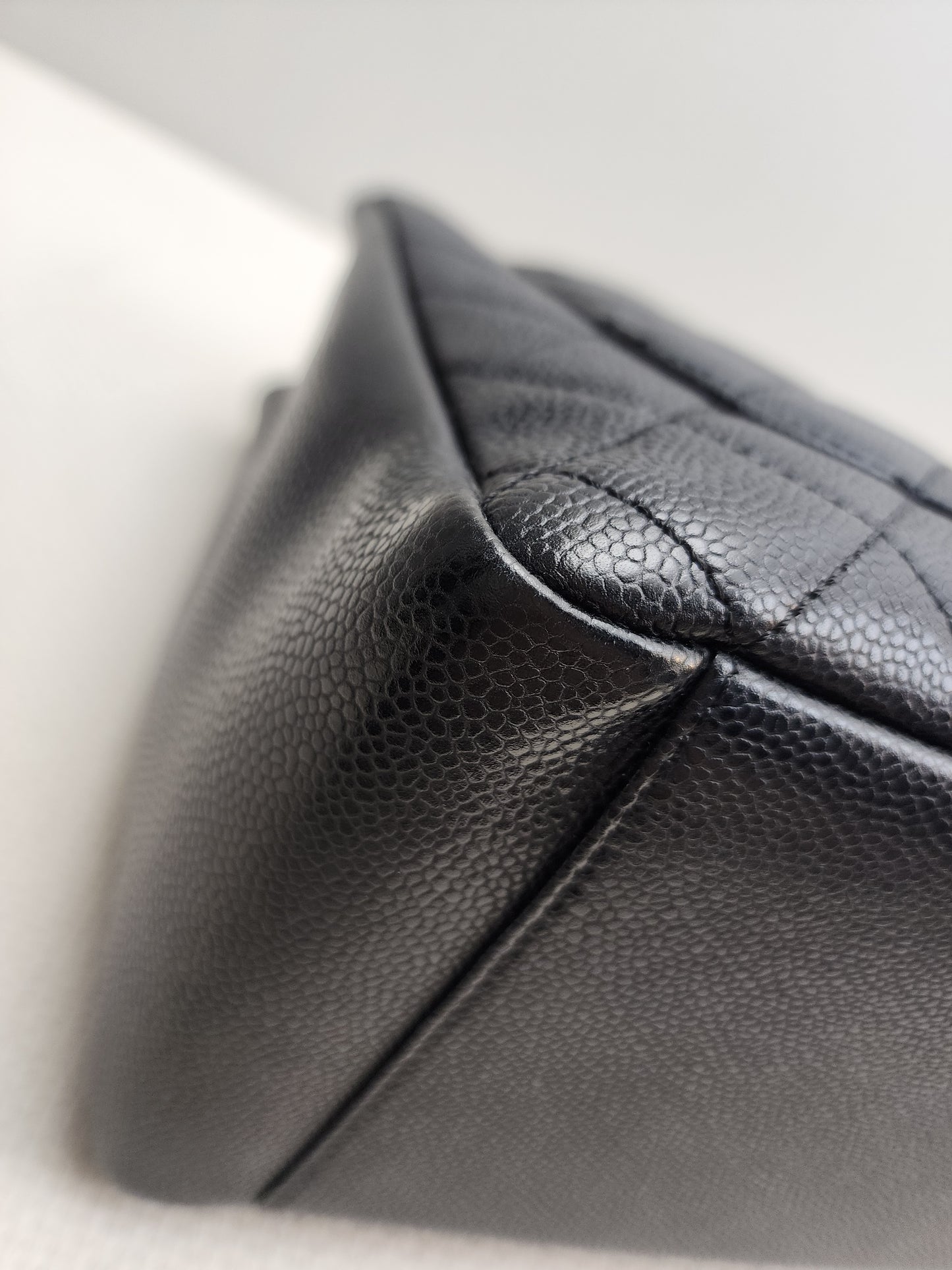 Chanel Black Caviar GST (GHW)
