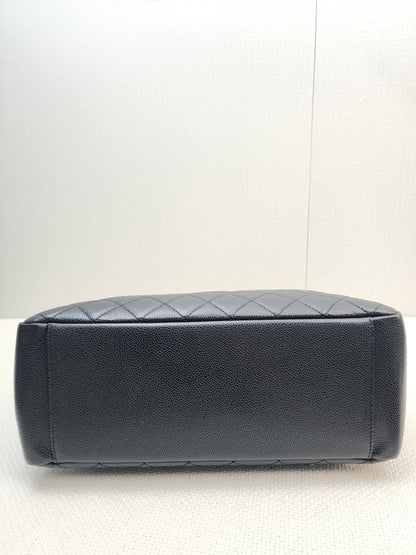 Chanel Black Caviar GST (GHW)
