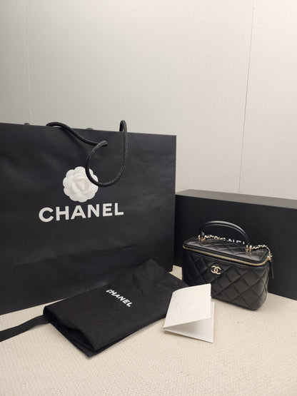 Chanel Black Lambskin Vanity with Top Handle (LGHW)