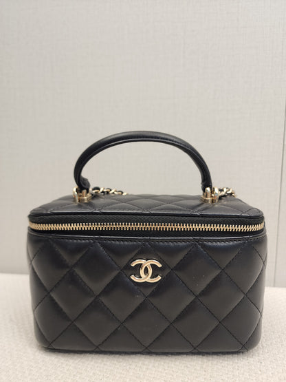 Chanel Black Lambskin Vanity with Top Handle (LGHW)