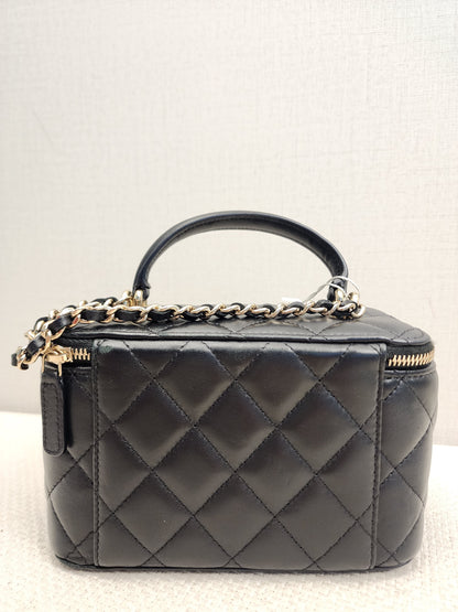 Chanel Black Lambskin Vanity with Top Handle (LGHW)