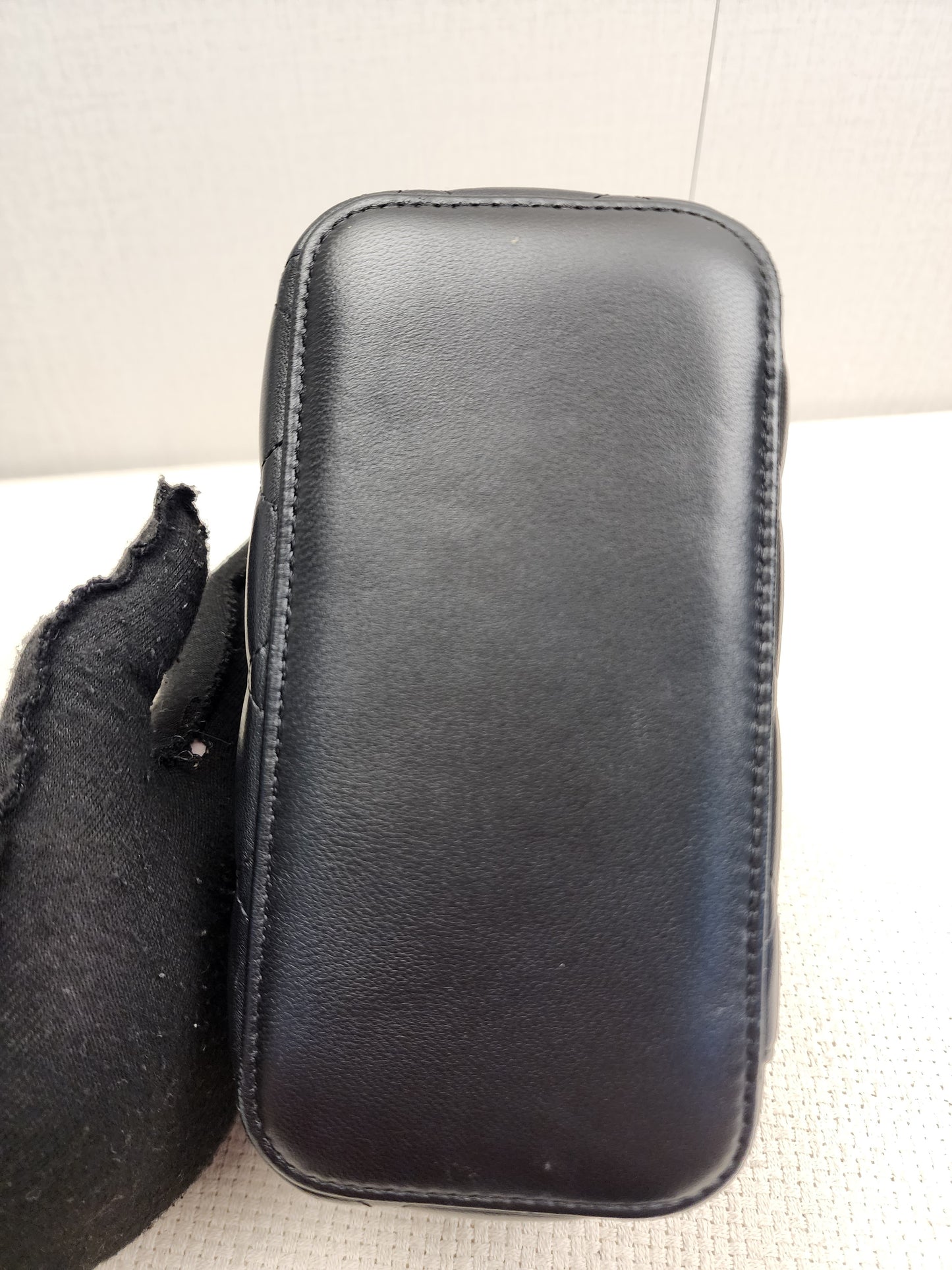 Chanel Black Lambskin Vanity with Top Handle (LGHW)