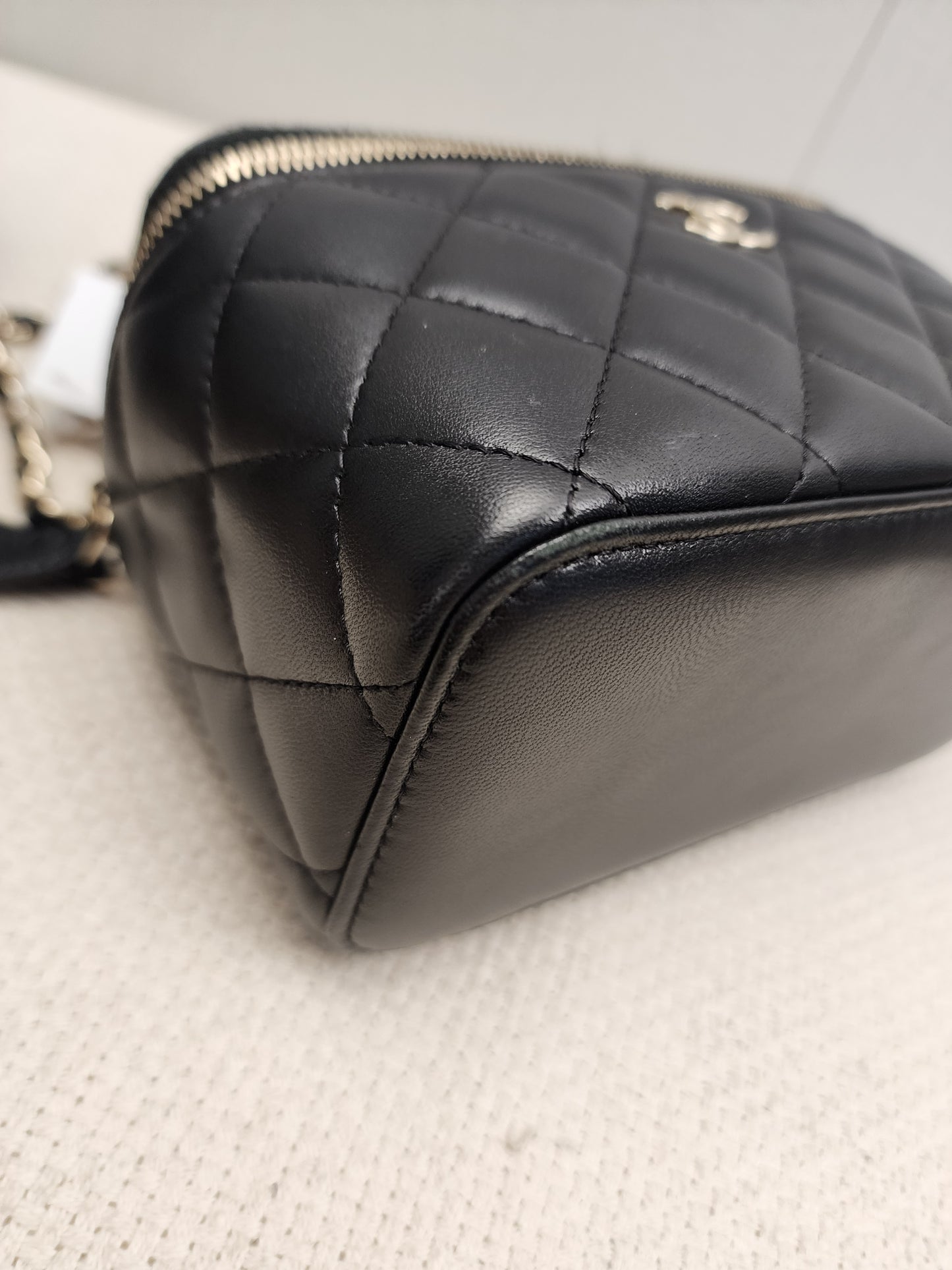 Chanel Black Lambskin Vanity with Top Handle (LGHW)
