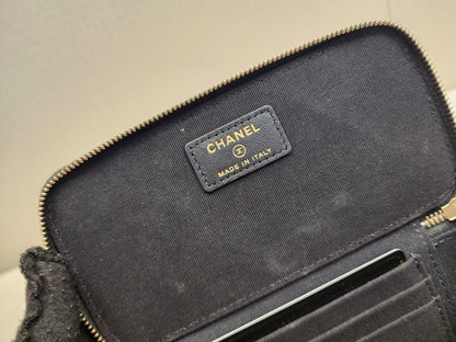 Chanel Black Lambskin Vanity with Top Handle (LGHW)