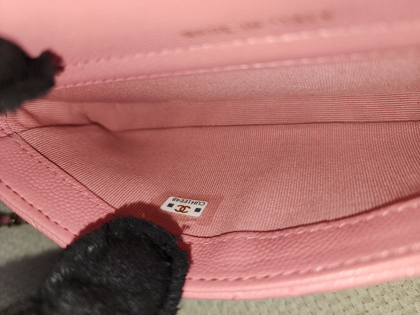 Chanel Pink Caviar Flap Phone Holder w Chain (LGHW)