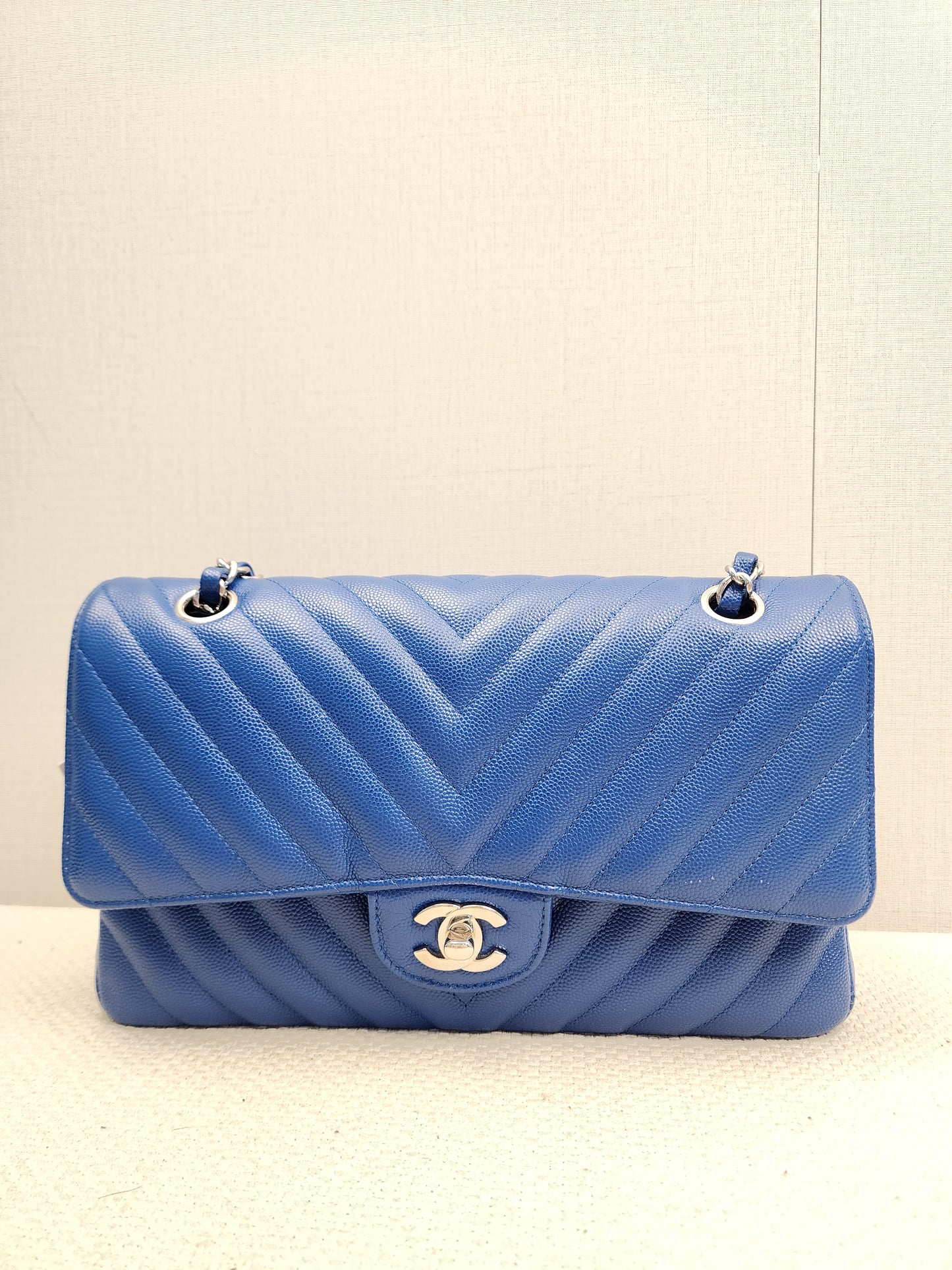 Chanel Royal Blue Caviar Medium CF (SHW)