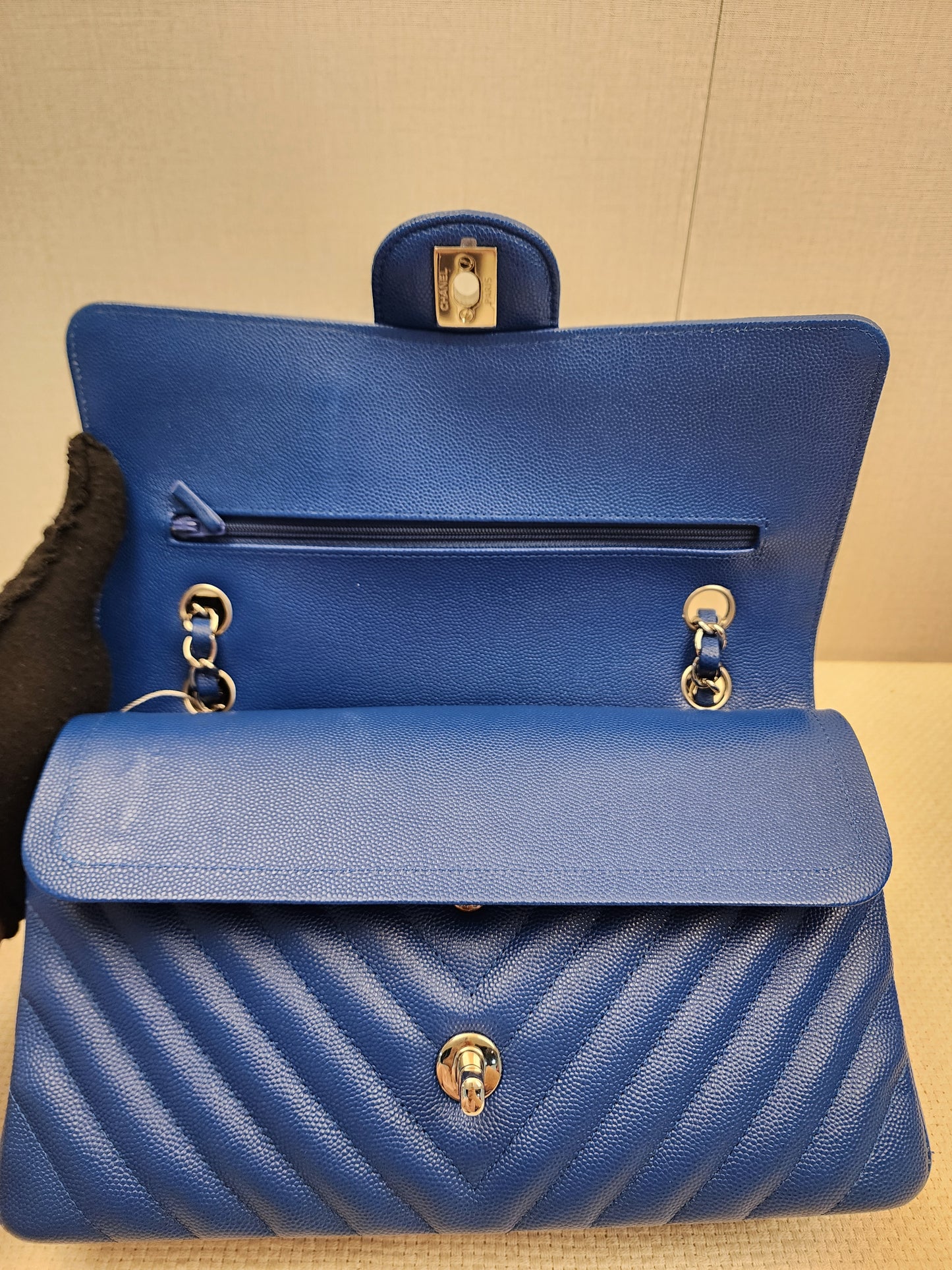 Chanel Royal Blue Caviar Medium CF (SHW)
