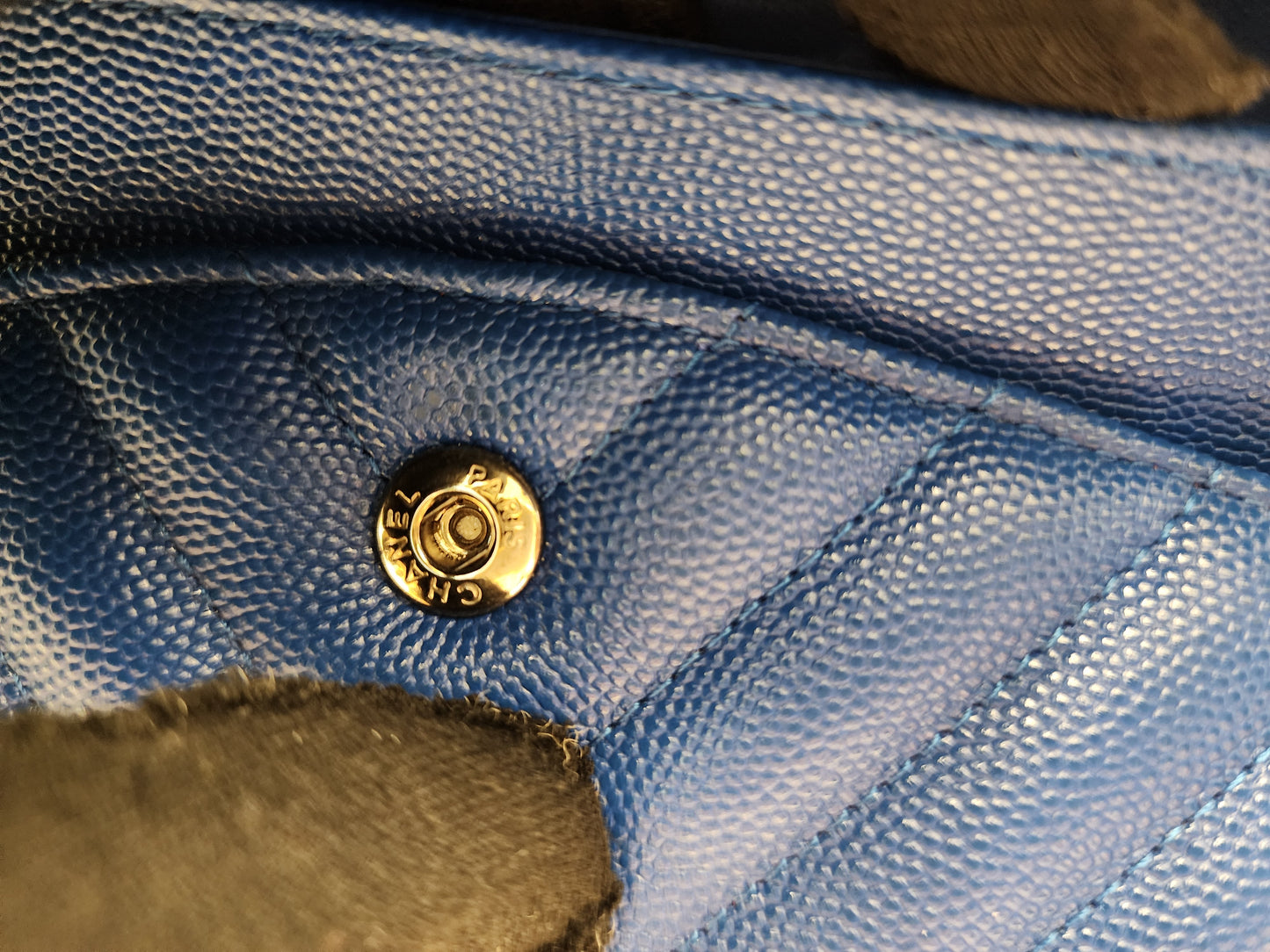 Chanel Royal Blue Caviar Medium CF (SHW)