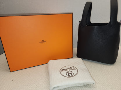 Hermes Noir Picotin 18 (PHW)