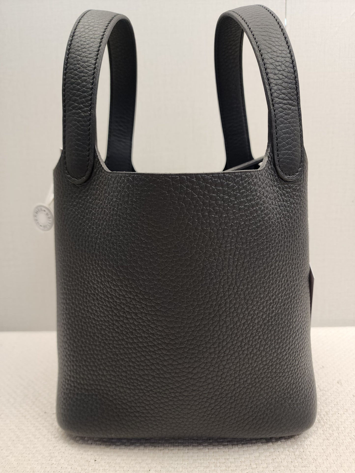 Hermes Noir Picotin 18 (PHW)