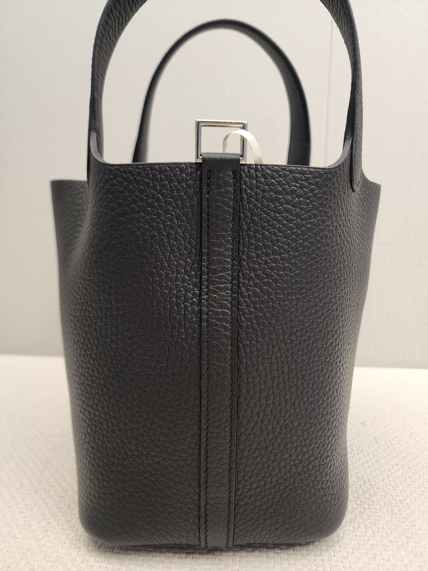 Hermes Noir Picotin 18 (PHW)
