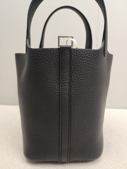 Hermes Noir Picotin 18 (PHW)