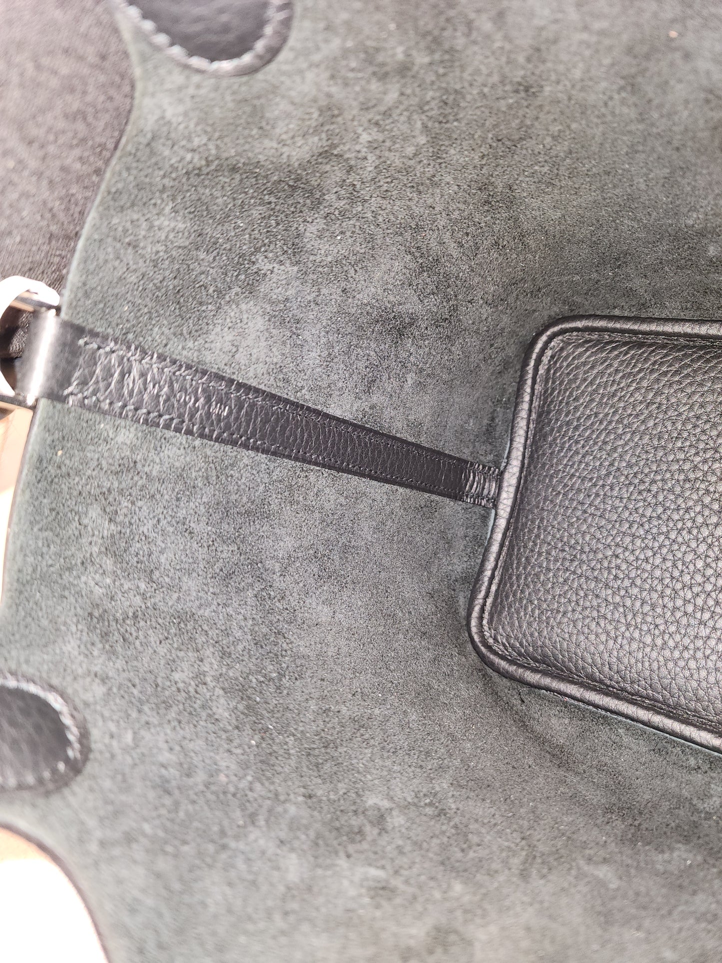 Hermes Noir Picotin 18 (PHW)