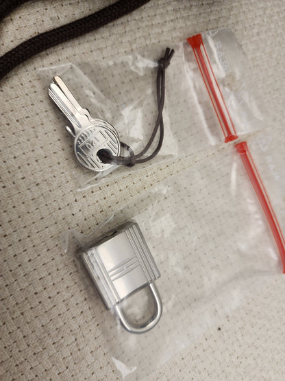 Hermes Noir Picotin 18 (PHW)