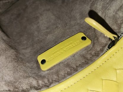 Bottega Veneta Yellow Intrecciato Nappa Bucket Bag