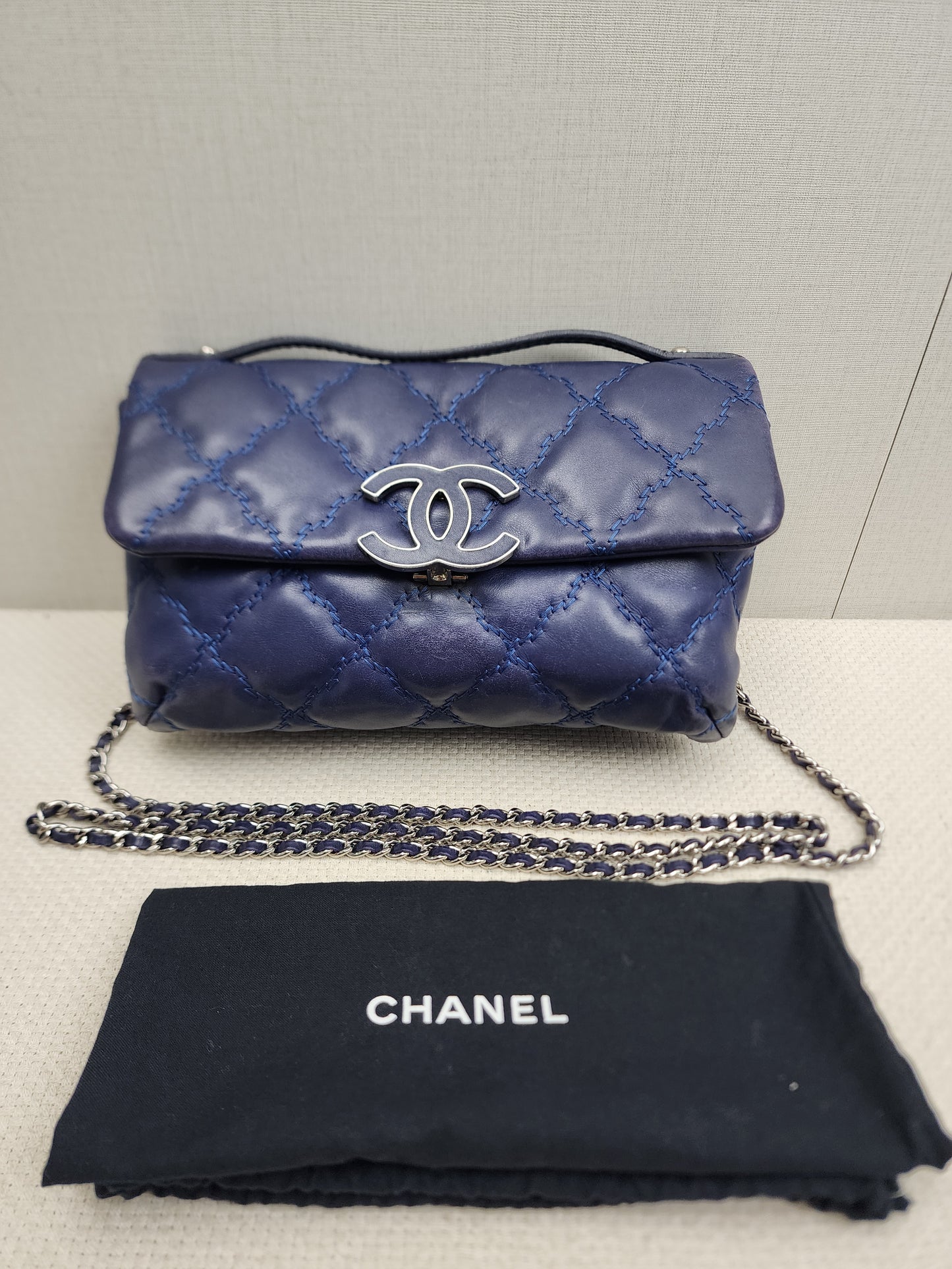 Chanel Blue Calfskin Hampston Flap Bag (SHW)