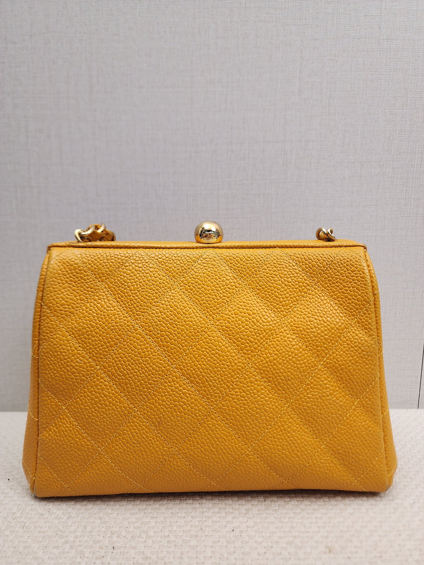 Chanel Orange Caviar Vintage Kisslock Clutch on Chain (GHW)