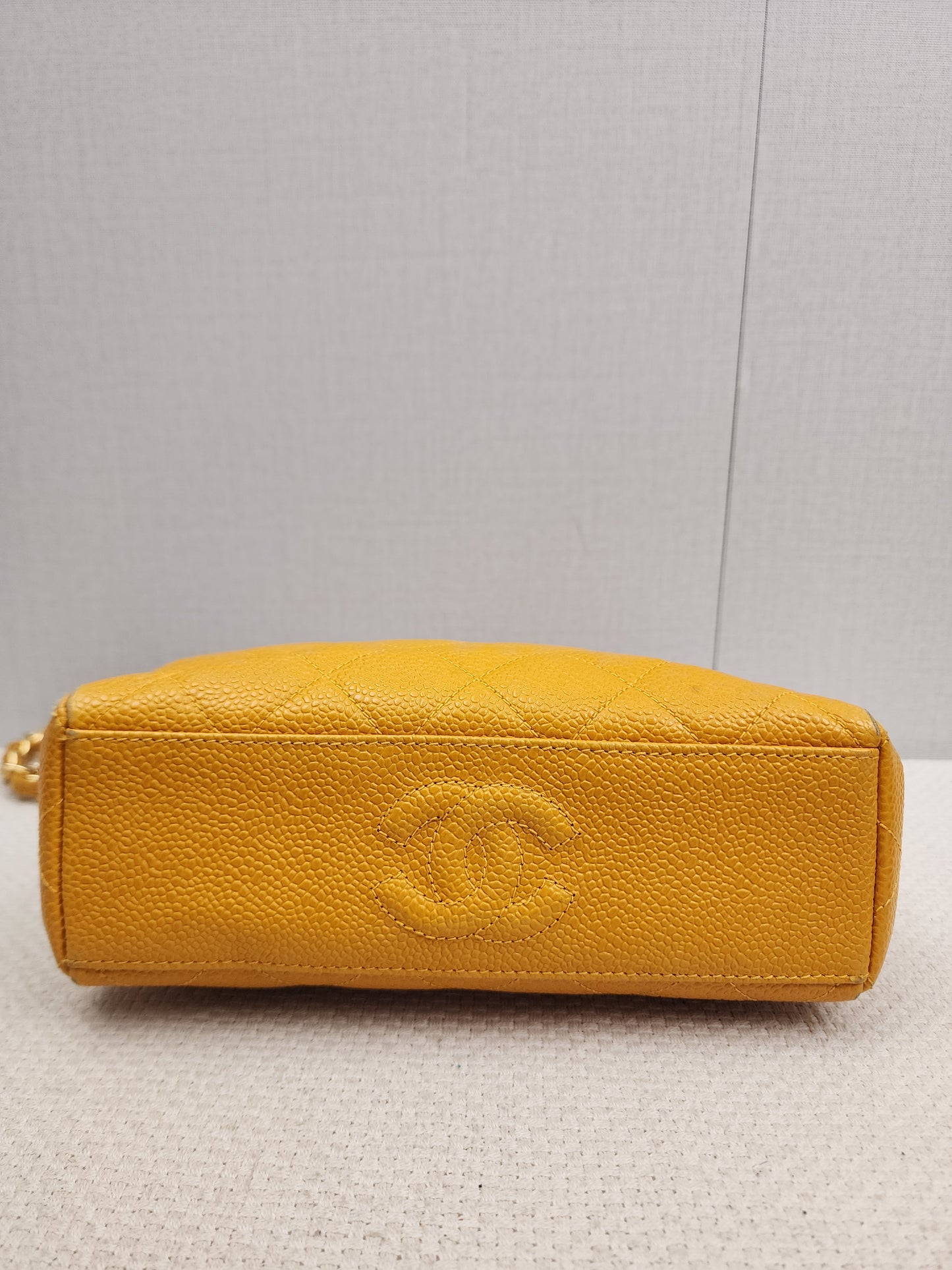 Chanel Orange Caviar Vintage Kisslock Clutch on Chain (GHW)