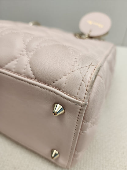 Dior Light Pink Lambskin Medium Lady D (LGHW)