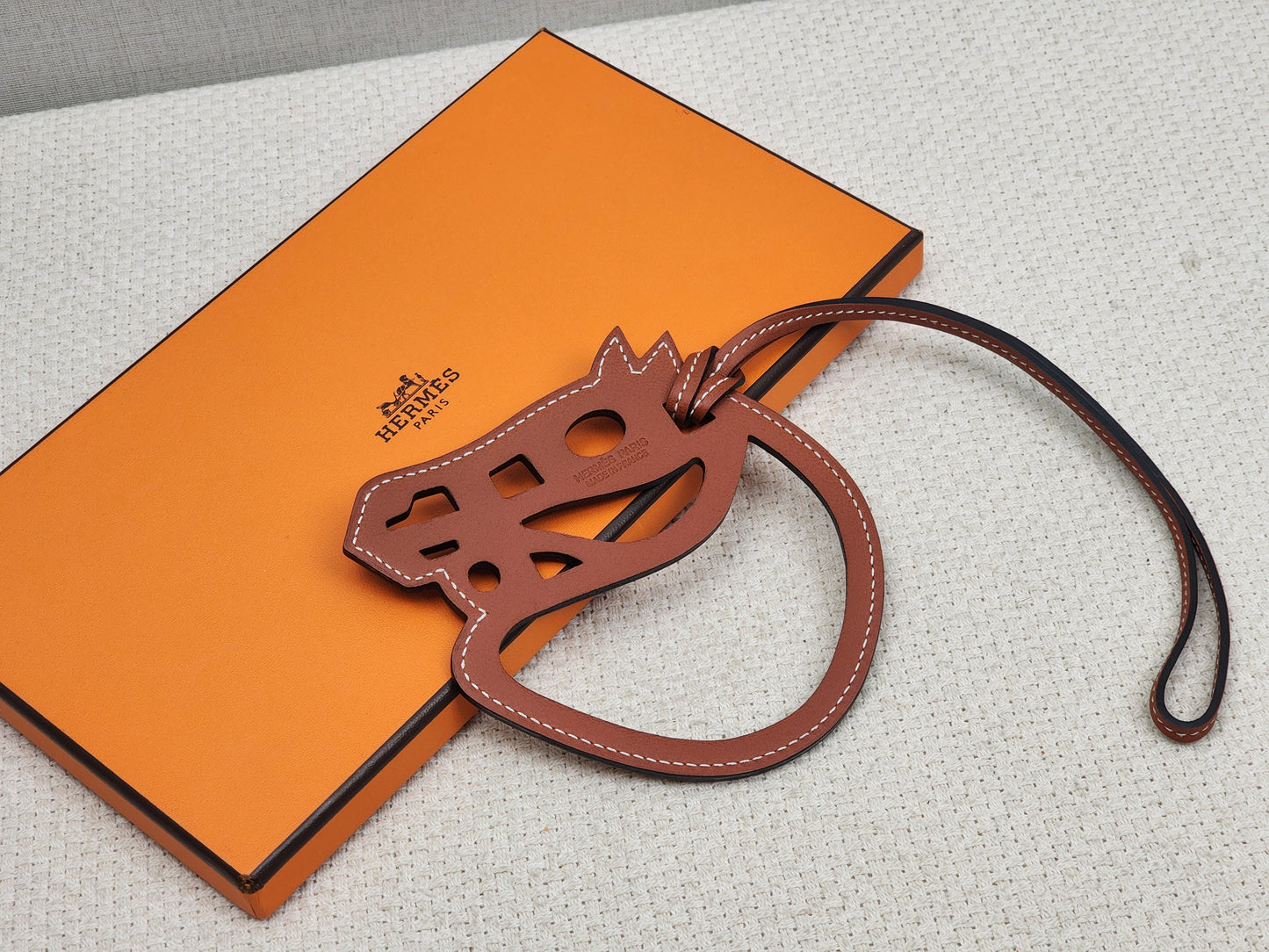 Hermes Fauve Brown Paddock Cheval Horse Charm