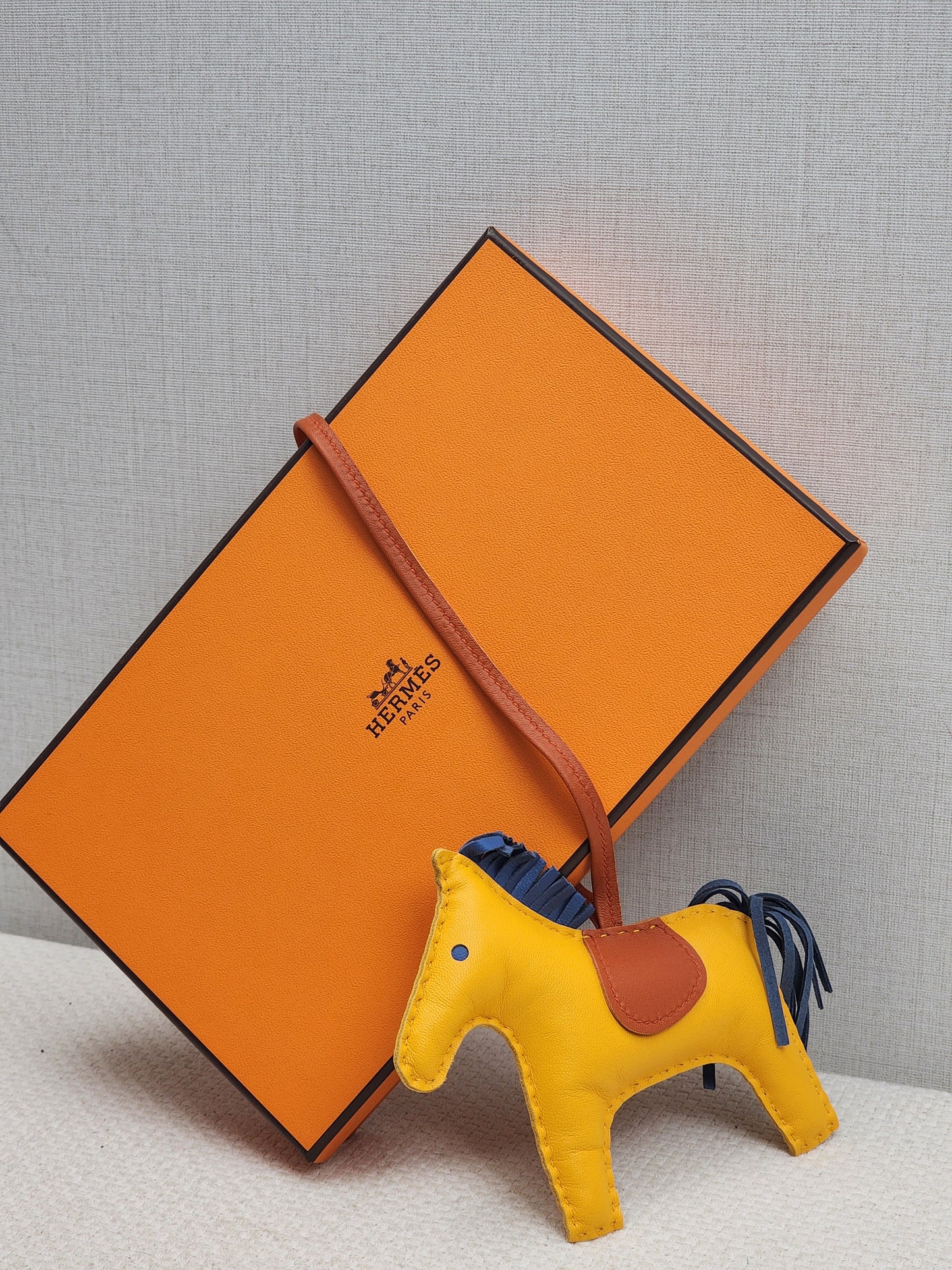Hermes Jaune D'or / Bleu Agate / Cornaline MM Rodeo